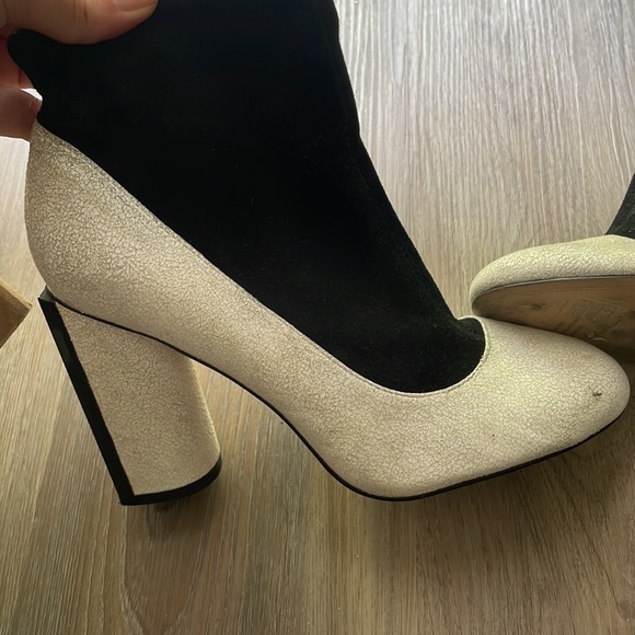 Black and white booties - Picture 2 of 7